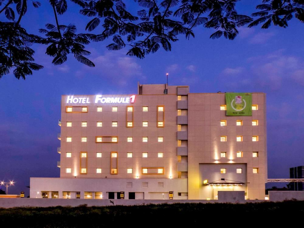 Holiday Inn Express Nashik Indira Nagar, An Ihg Hotel Buitenkant foto